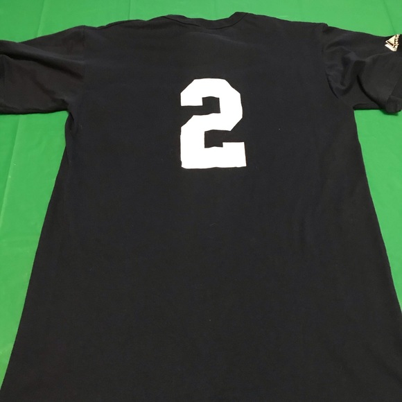 Majestic New York Yankees top button #2 Jeter - Picture 4 of 5